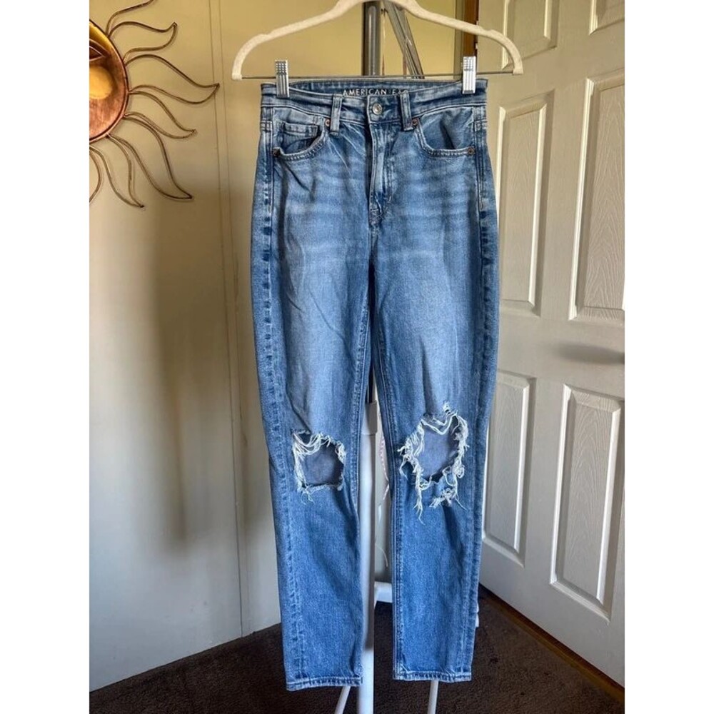 American Eagle Strigid mom jeans 00 regular